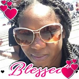 Meet your Posher, Monika